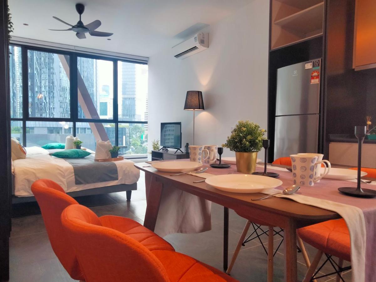 Scarletz Suites Klcc I Homebrickz Kuala Lumpur Exteriör bild