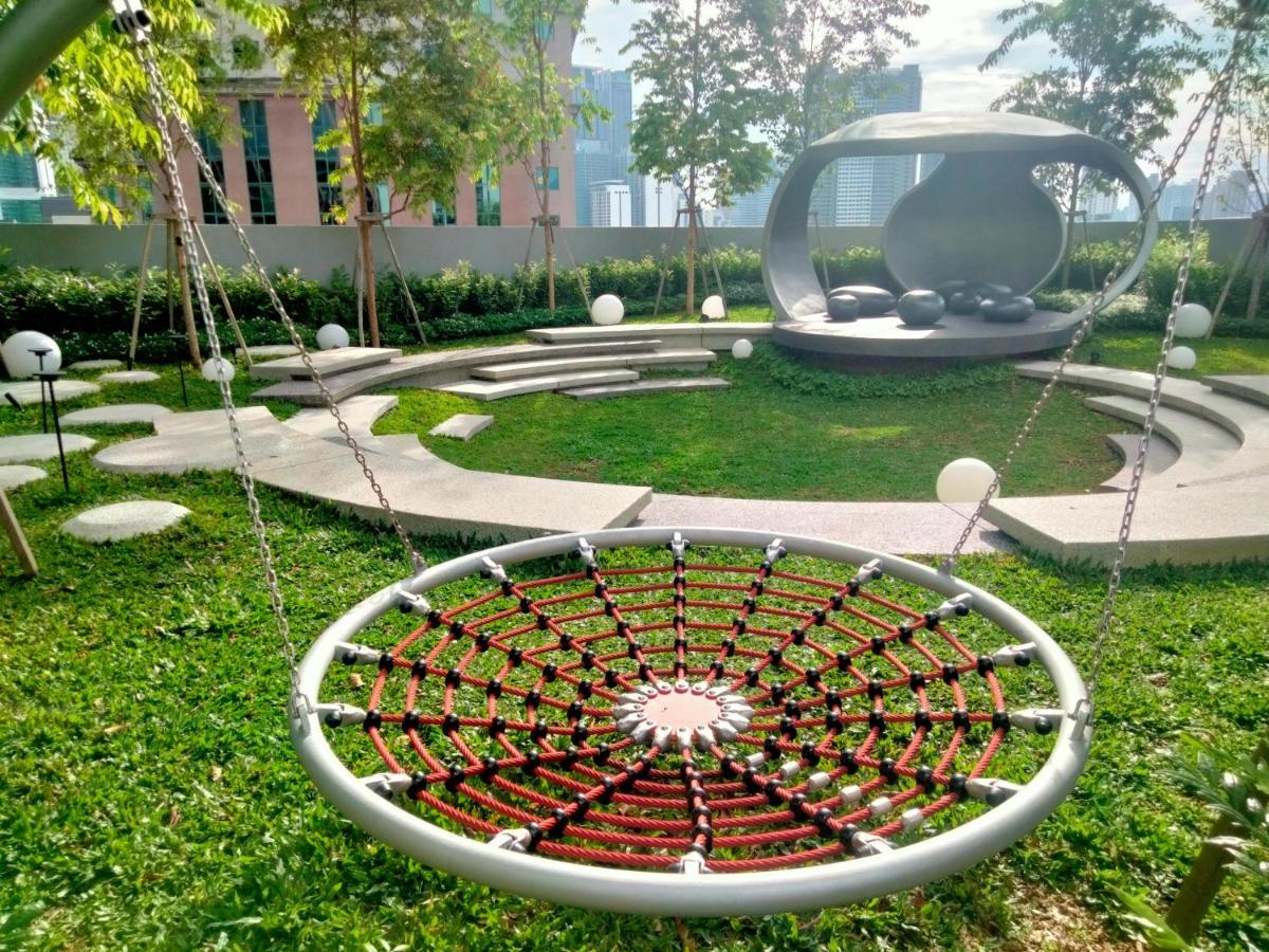 Scarletz Suites Klcc I Homebrickz Kuala Lumpur Exteriör bild