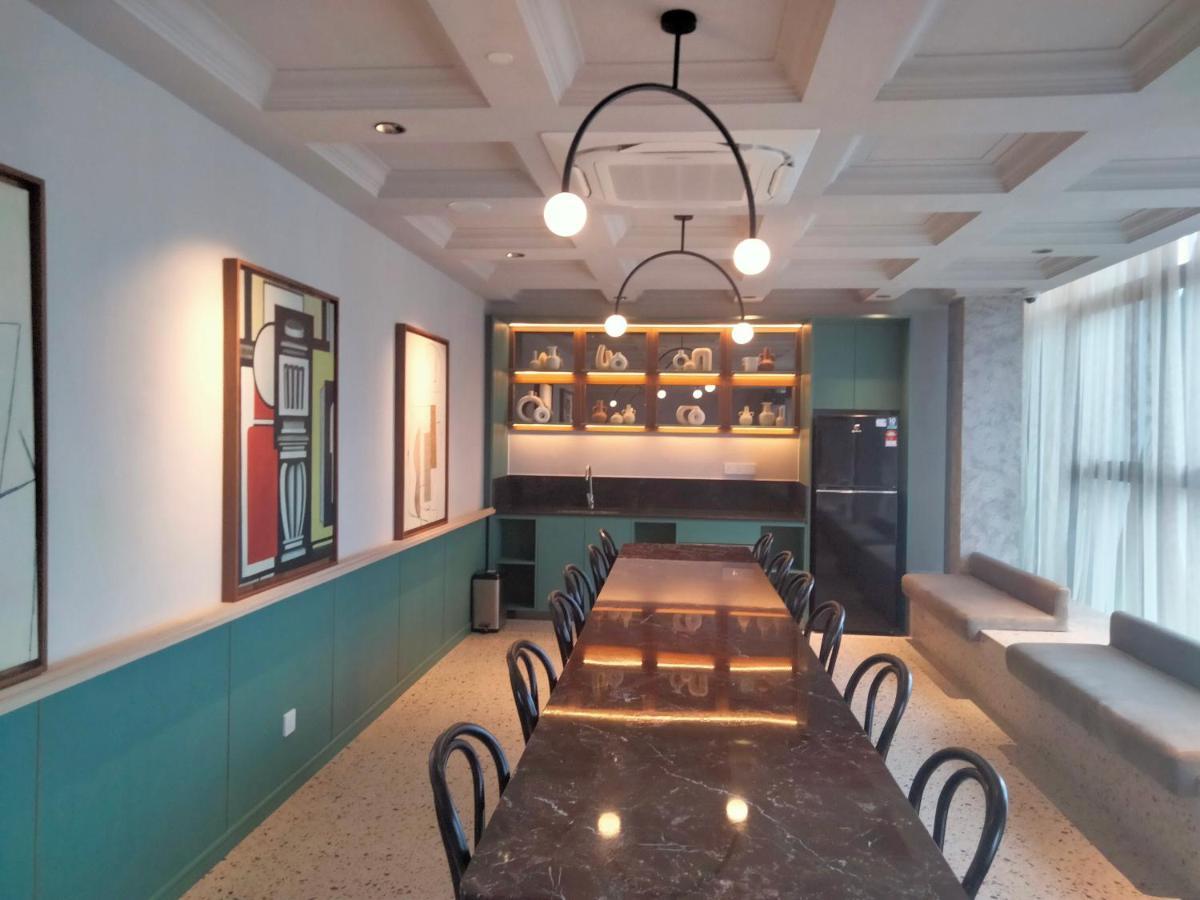 Scarletz Suites Klcc I Homebrickz Kuala Lumpur Exteriör bild