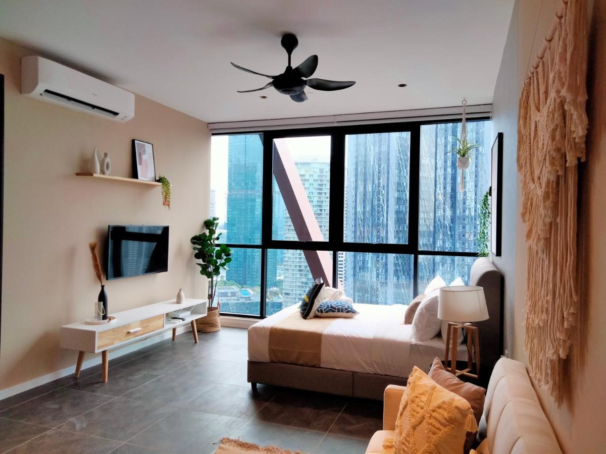 Scarletz Suites Klcc I Homebrickz Kuala Lumpur Exteriör bild