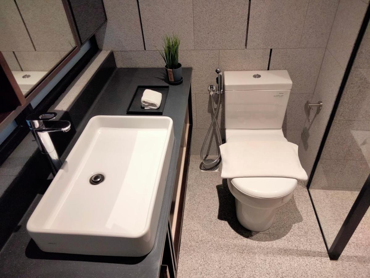 Scarletz Suites Klcc I Homebrickz Kuala Lumpur Exteriör bild