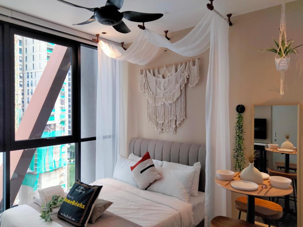 Scarletz Suites Klcc I Homebrickz Kuala Lumpur Exteriör bild