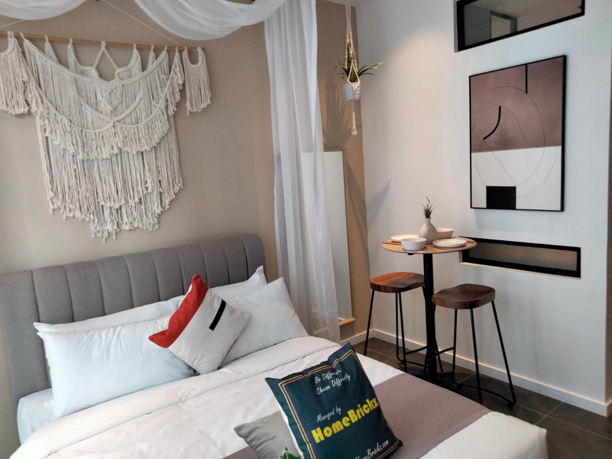 Scarletz Suites Klcc I Homebrickz Kuala Lumpur Exteriör bild